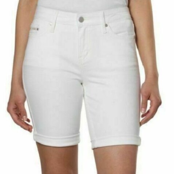 Calvin Klein Ladies' Denim City Shorts 928 White - Picture 1 of 5